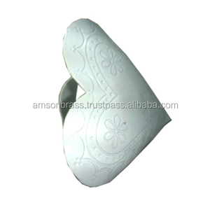 Nouveau rond de serviette décoratif coeur rond de serviette avec Design Floral vente chaude rond de serviette dans un porte-mouchoir en forme de coeur - Product Image 1