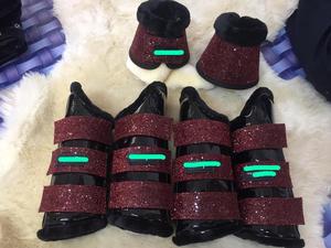 Botas de Tela con Tendón y Brillantina de la Mejor Calidad, Protección Elegante para las Patas de Caballos para Entrenamiento y Competición - Product Image 3