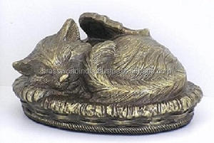 Angelic Cat Memorial Urne funéraire en bronze "par Brassworld Inde Fournitures funéraires - Product Image 3