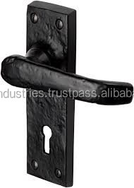 Manijas de puerta de palanca de hierro fundido negro antiguo de OMG Industries para puerta interna - Product Image 5