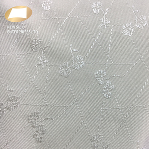 Tissu jacquard de couleur unie, fil de nylon extra brillant, motifs floraux, pour vêtements façonnés - Product Image 3