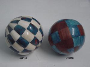 Bolas decorativas de mosaico con incrustaciones de hueso azul blanco y azul de madera de alta calidad disponibles en todos los tamaños y colores a precio al por mayor - Product Image 5