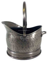 Accessoires de cheminée, seau à charbon martelé antique