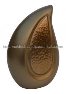 Urna Funeraria de Latón con Diseño de Lágrima Estilo Americano, Modelo TD-420 de Brassworld India, Artículos Funerarios Metálicos para Adultos - Product Image 2