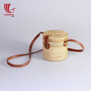 New Arrival 2018 Designer Women's Eco-Friendly <b>Crossbody</b> Bag Cylinder Unique Rattan Bag Handbags <b>Purses</b> From Vietnam Hot Selling - Product Image 2