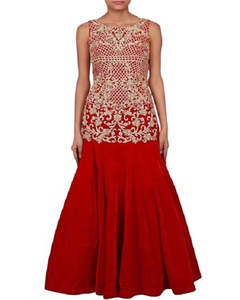 Vestido de fiesta hasta el suelo de poliéster tradicional con cuentas a mano de diseñador para mujer - Product Image 1