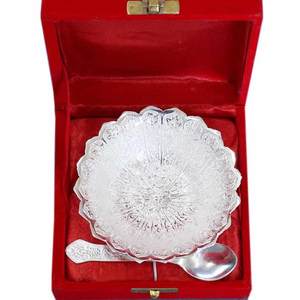 Bandeja para servir de Latón chapado en plata con cuchara Juego de regalo de diseño floral para Diwali, bodas indias u ocasiones festivas - Product Image 4