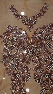 Badges brodés à la main, Patch de fleurs perlées, vêtements en dentelle, personnalisés avec paillettes rouges, fait à la main, vente en gros - Product Image 2