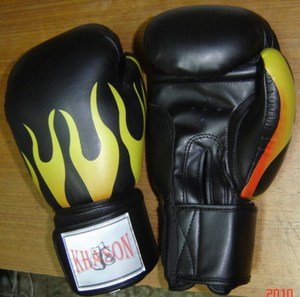 PROFESSIONAL CUSTOM LOGO 8OZ MMA & MUAY THAI <b>Boxing</b> Gloves with PU Leather Waterproof for Closure Personalized Fit - Product Image 2