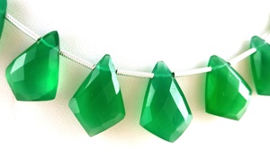 Cuentas de Ónice Verde Natural, Facetadas, de Diseño, Calidad AAA, Efecto Óptico de Estrella, 8x10-10x12mm, para la Fabricación de Joyas - Product Image 4