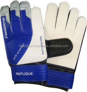 Vente en gros Gants de gardien de but de football en latex professionnel avec protection des doigts pour l'entraînement en plein air et les scènes de gardien de but de football - Product Image 3
