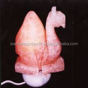 Lampe au sel de chameau de l'Himalaya rose fabriquée à la main Style Feng Shui élégant avec motif animal sculpté - Product Image 5