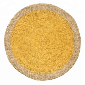 พรมปอกระเจาถักลายพิมพ์สีเบจสำหรับใช้ภายนอกและภายในบ้าน - Product Image 1
