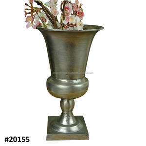 Acabado niquelado Florero de metal de aluminio con acabado de plata antigua Florero martillado de aluminio - Product Image 5
