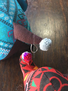 ชุดครอบครัวช้างทำด้วยมือผ้าโพลีเอสเตอร์3ชิ้นพร้อมโลโก้ปักสำหรับเป็นของขวัญส่งเสริมการขาย - Product Image 3