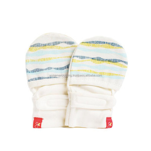 100% mitaines tricotées en coton biologique pour nouveau-né mitaines sans rayures pour les tout-petits de 0 à 6 mois à un prix abordable de l'Inde - Product Image 1
