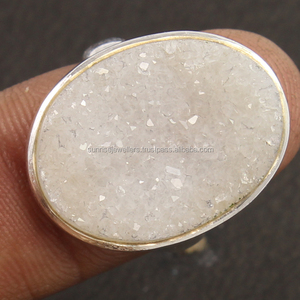 Anillo de Boda Clásico de Plata de Ley 925 con Engaste de Bisel y Ágata Blanca Natural Druzi, Joyería con Piedras Preciosas - Product Image 2