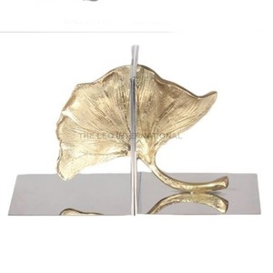 Serre-livres en acier inoxydable et aluminium en forme de feuille en métal fini or Serre-livres décoratif de luxe d'occasion pour bureau à domicile - Product Image 1