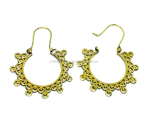 Vente en gros de boucles d'oreilles créoles bohèmes en laiton bijoux tribaux indiens pour mariages fêtes fiançailles cadeaux - Product Image 3