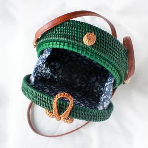 กระเป๋าสะพายไหล่หวายสีเขียวพร้อมหูหิ้ว PU ลำลอง - Product Image 3