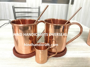 Ensemble de tasses en cuivre, deux dessous de verre et un court - Product Image 3