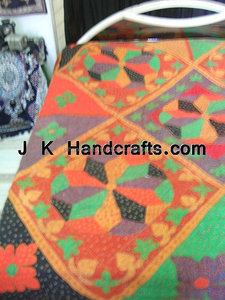 ผ้าปูเตียงตกแต่งสไตล์ชนเผ่าอินเดียทำด้วยมือ - Product Image 2