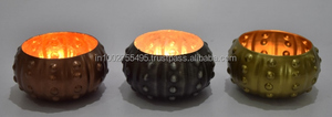 Elegante Portavelas de Hierro Metálico Hecho a Mano de 7x7x8 cm para Decoraciones Festivas de Navidad y Bodas y Regalos para el Hogar - Product Image 3
