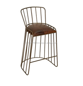 Chaise de Bar Vintage industrielle, chaise haute en fer et cuir de chèvre - Product Image 1