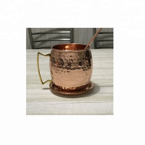 Vente en gros Ensemble économique de 2 tasses en tonneau de cuivre avec paille en acier inoxydable et sous-verre en métal Design personnalisé pour le café de l'Inde - Product Image 3