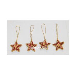 Broderie Zari dorée au design unique avec travail perlé en forme d'étoile ornement suspendu de Noël utilisé pour la décoration de la maison et du jardin - Product Image 1