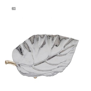 Équipement de service de restauration Plateau de service en métal pour dessus de table Serveur de nourriture décoratif Traiteur Plats de service - Product Image 1