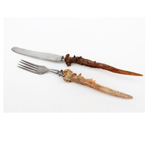 Service de couverts en dentelle, objet décoratif en métal - Product Image 1