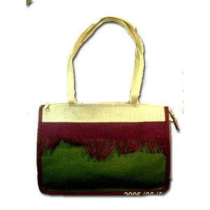 LOWELLCRAFT Boho Style Jute Shopping <b>Bag</b> with Zipper Closure and Fringe Detail <b>Medium</b> <b>Size</b> Hand Length Handle From Delhi - Product Image 1