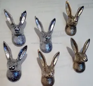 OMG Industries Armoire à tiroirs Tête d'animal Bouton d'armoire de cuisine Extracteur de tiroir en fonte Poignée de porte noire - Product Image 1