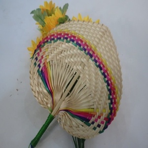 Mini ventilateur à main en feuille de palmier, avec couleur naturelle et couleur assortie de vaniam - Product Image 3