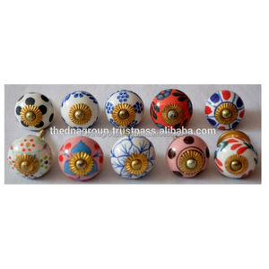 Poignée de porte en céramique peinte à la main au design mixte indien moderne pour armoires de cuisine, commodes, armoires et salon - Product Image 1