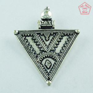 Colgante de plata oxidada, colgante de Belleza Real, colgante de Plata de Ley 925 - Product Image 1