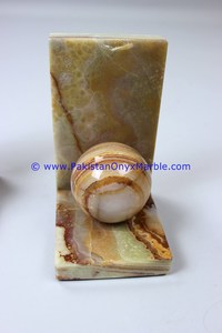 ที่คั่นหนังสือทรงกลม/ทรงลูกบอล ทำจากหินออนิกซ์ ผลิตในปากีสถาน สำหรับโอกาสวันขอบคุณพระเจ้า - Product Image 4