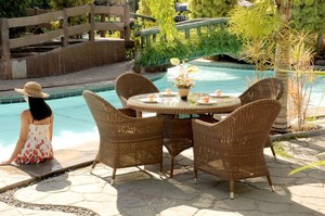 แบบดั้งเดิมโต๊ะรับประทานอาหารหวายหวายกลมบ้านสวนเฟอร์นิเจอร์โรงแรมหรูหราเฟอร์นิเจอร์กลางแจ้งระดับ 5 ดาวในราคาไม่แพง - Product Image 2