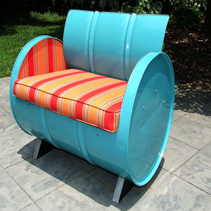 Sofá de tambor de hierro y cuero de diseño famoso - Product Image 2