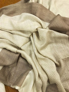 Bufanda cuadrada de Cachemira suave natural con diseño de tejido múltiple elegante para adultos Bufandas y chales tradicionales - Product Image 5