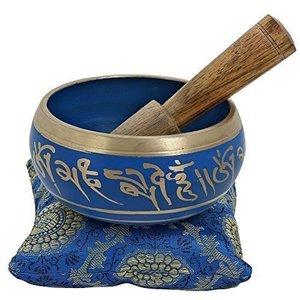 Bol chantant tibétain gravé fait main avec coussin et marteau - Product Image 1