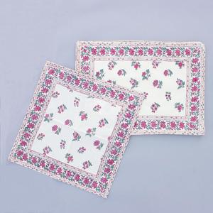 Coton Rose Imprimé À la Main Tapis de Table et Serviette - Product Image 1