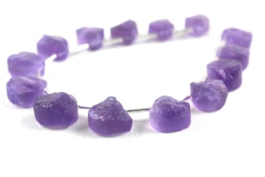 อัญมณีอเมทิสต์สีน้ำเงินผิวขรุขระ,อัญมณีรูปหัวใจแบบไม่ผ่านการบำบัดทำเครื่องประดับดิบ - Product Image 4