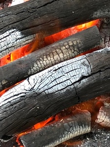 Meilleur prix Charbon de bois en bois dur certifié GS pour barbecue de restaurant pour plus de 5 personnes, durée de combustion de 3 à 4 heures, fabriqué à 100% en bois de mangrove - Product Image 3