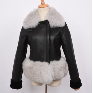 Nuevo estilo único para mujer Slim Fit Body Fashion Wear Chaquetas de cuero de alta calidad con cuero de vaca real - Product Image 4