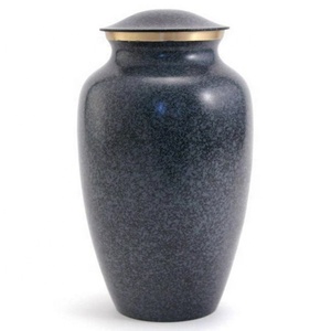 Urne de crémation en laiton ton terre classique, Design Antique fait à la main pour cendres humaines adultes par Axiom Home Accents - Product Image 1