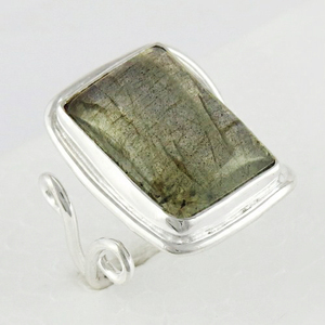 Fascinant pierre de lune arc-en-ciel Rectangle forme bagues en argent Sterling 925 bijoux en argent faits à la main - Product Image 5