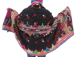 En gros vintage fait main en laine rabari châle antique brodé tribal kutchi jeter - Product Image 6