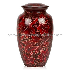 Hermosa urna roja de cremación de Brassworld India American Style Funeral Supplies - Product Image 1
